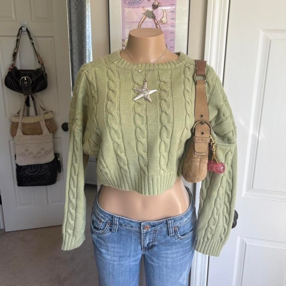 y2k 2000s green cable knit cropped sweater cozy